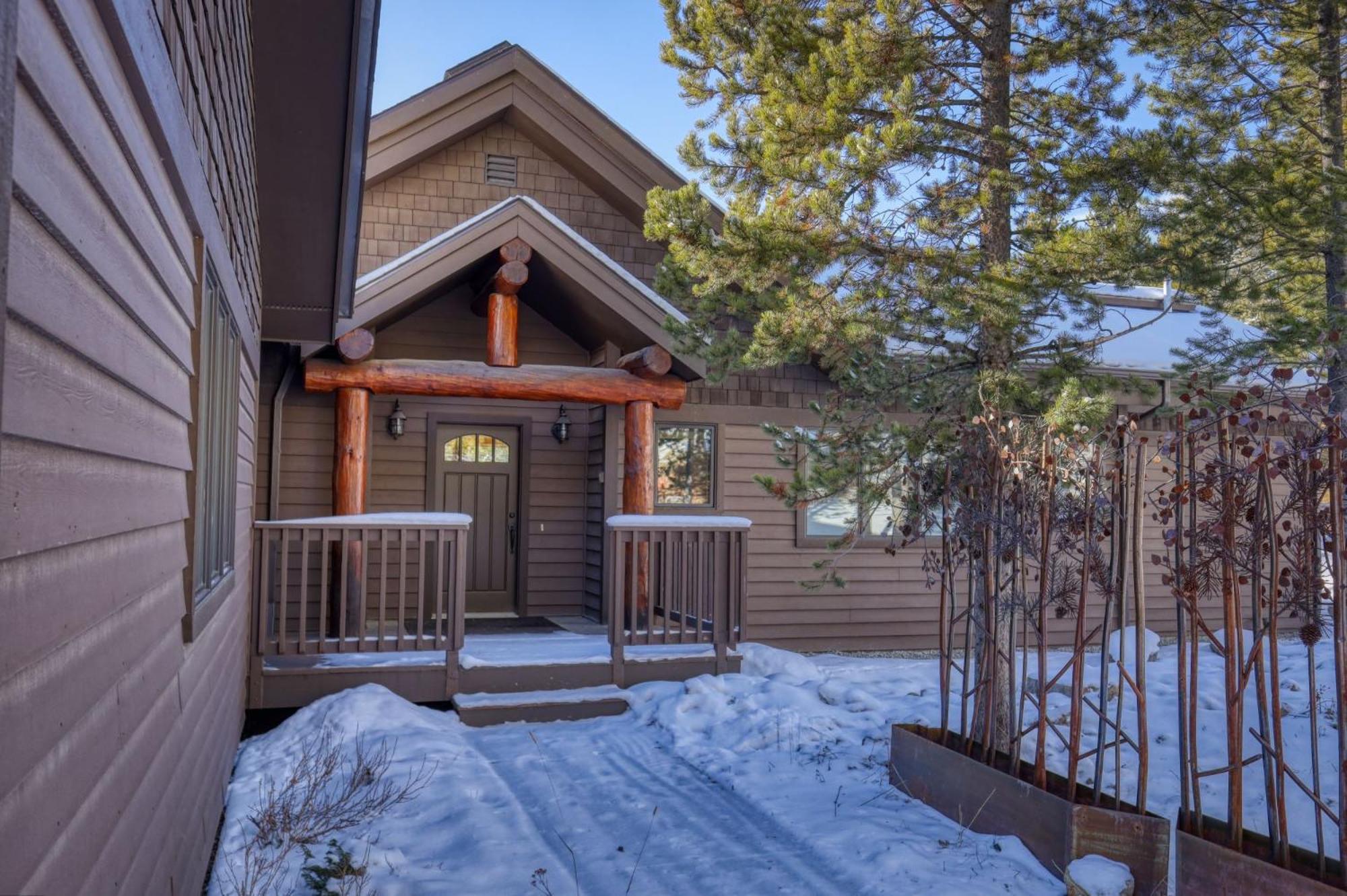 Rising Bull Lodge Big Sky Exterior foto
