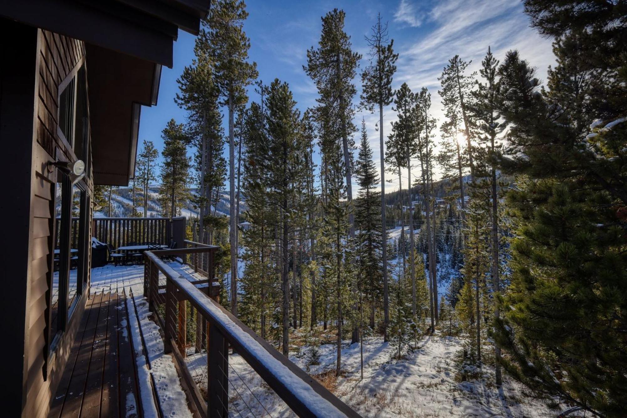 Rising Bull Lodge Big Sky Exterior foto